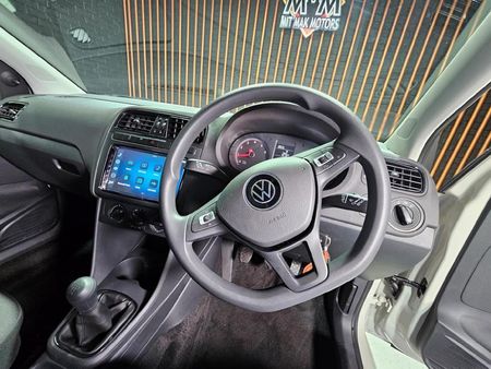 2025-Volkswagen-Polo-Vivo-14_16