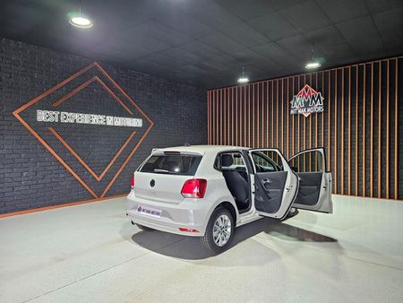 2025-Volkswagen-Polo-Vivo-14_23