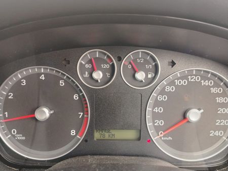 2006-Ford-Focus-16-Si-5-dr_11