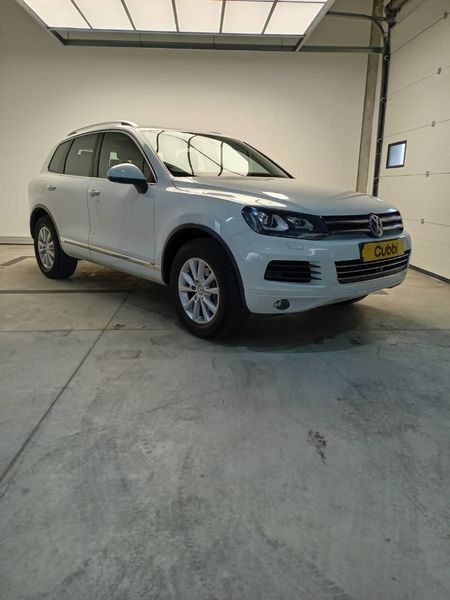 2013-Volkswagen-Touareg-30-V6-TDI-Auto-Bluemotion-180kW_0