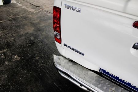 2008-Toyota-Hilux-30-D-4D-Raider-Double-Cab_12