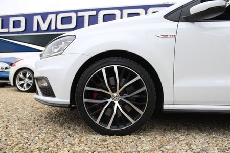 2015-Volkswagen-Polo-GTI-18-TSI-Auto_9