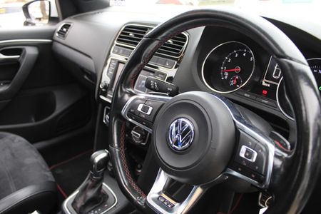 2015-Volkswagen-Polo-GTI-18-TSI-Auto_11