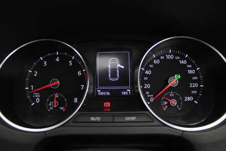 2015-Volkswagen-Polo-GTI-18-TSI-Auto_19