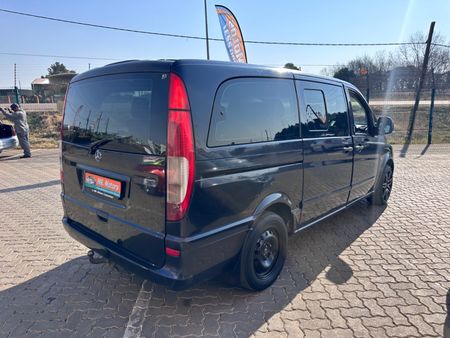 2005-Mercedes-Benz-Vito-115-CDI-CrewBus_6