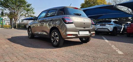 2026-Suzuki-Swift-12-GLX-Auto_4