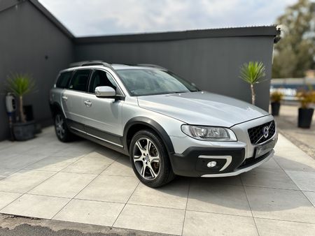 2015-Volvo-XC70-D5-Auto-Elite-AWD_0