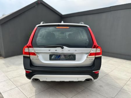 2015-Volvo-XC70-D5-Auto-Elite-AWD_3