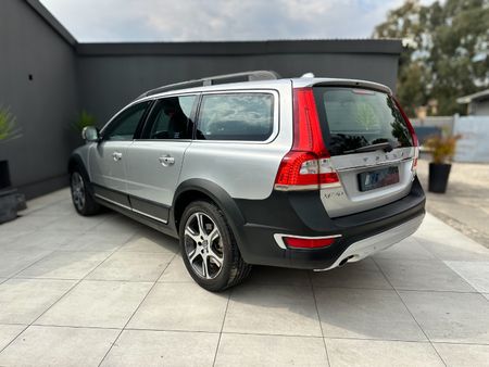 2015-Volvo-XC70-D5-Auto-Elite-AWD_4