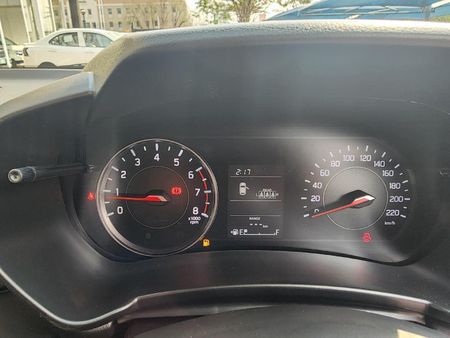 2026-Suzuki-Swift-12-GL_11