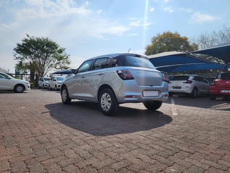 2026-Suzuki-Swift-12-GL_4