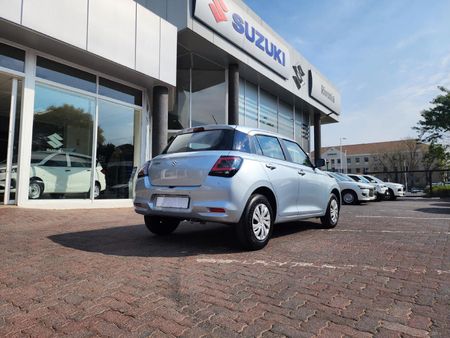 2026-Suzuki-Swift-12-GL_6