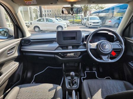 2026-Suzuki-Swift-12-GL_8
