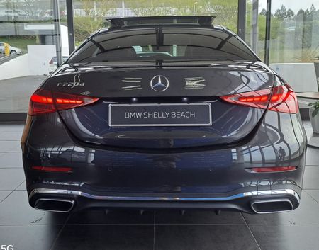 2023-Mercedes-Benz-220-C-Class-C220d-AMG-Line_3