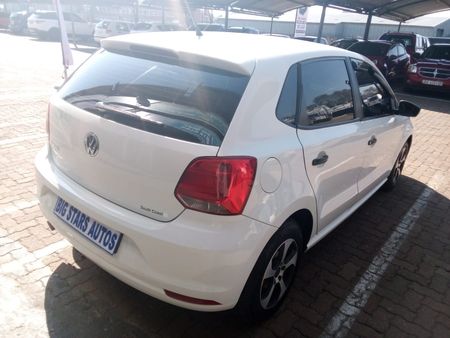 2021-Volkswagen-Polo-Vivo-14-Trendline-5-dr-Petrol-Manual_9