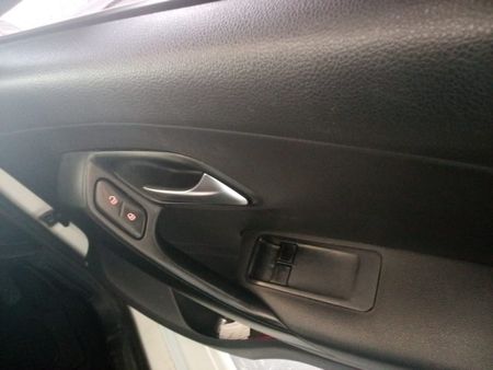 2021-Volkswagen-Polo-Vivo-14-Trendline-5-dr-Petrol-Manual_5