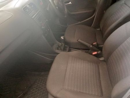 2021-Volkswagen-Polo-Vivo-14-Trendline-5-dr-Petrol-Manual_7