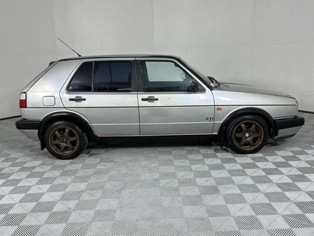 1988-Volkswagen-Golf-II-GTI_5