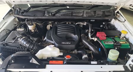 2022-Isuzu-D-Max-19-DDI-HR-L-Auto-Double-Cab_10
