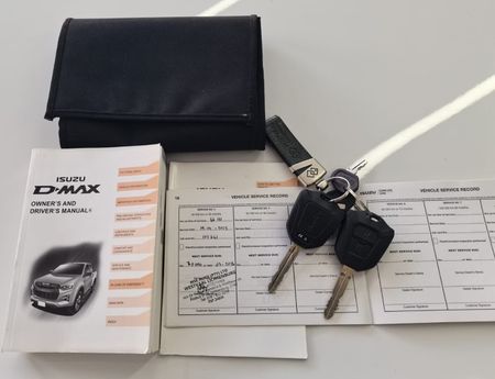 2022-Isuzu-D-Max-19-DDI-HR-L-Auto-Double-Cab_12