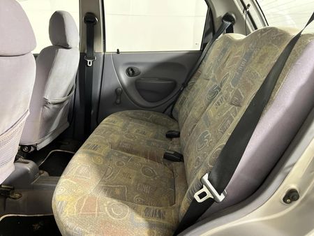 2000-Daewoo-Matiz-08-S_3