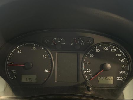 2005-Volkswagen-Polo-19-TDI-Highline_2