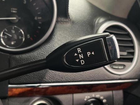 2007-Mercedes-Benz-GL-320-CDI_10