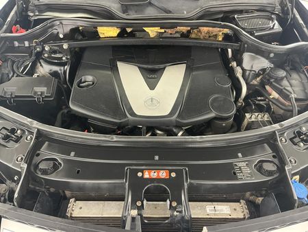 2007-Mercedes-Benz-GL-320-CDI_13