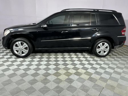 2007-Mercedes-Benz-GL-320-CDI_19