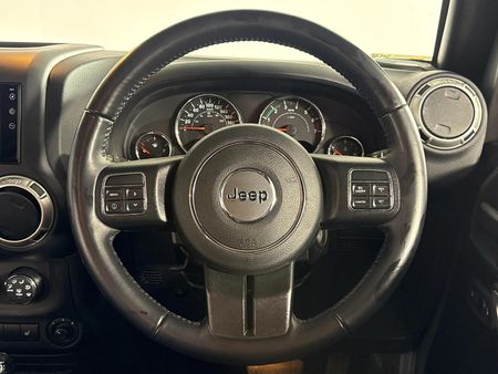 2021-Jeep-Wrangler-Unlimited-Sahara-36-V6-Auto_13