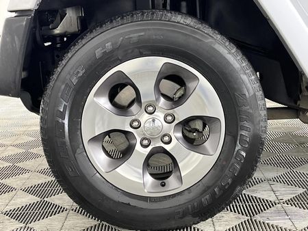 2021-Jeep-Wrangler-Unlimited-Sahara-36-V6-Auto_4
