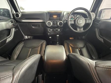 2021-Jeep-Wrangler-Unlimited-Sahara-36-V6-Auto_6