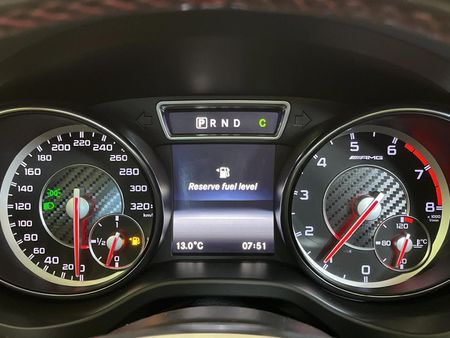 2015-Mercedes-AMG-CLA-45-AMG_2