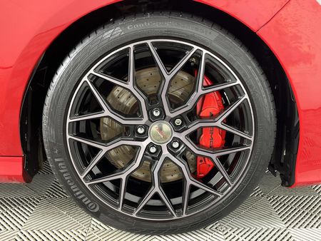 2015-Mercedes-AMG-CLA-45-AMG_3