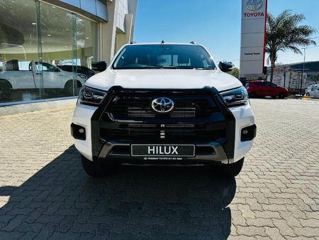 2026-Toyota-Hilux-28-GD-6-Raised-Body-Legend-4x4-Auto-Extended-Cab_1
