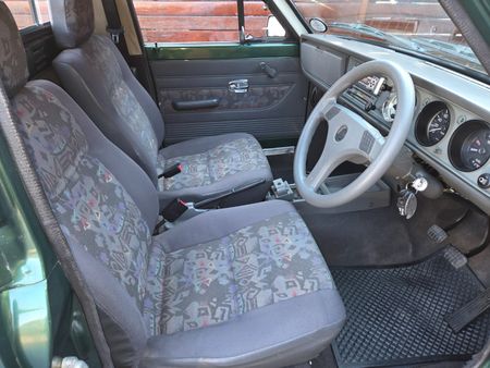 2003-Nissan-1400-Champ_10