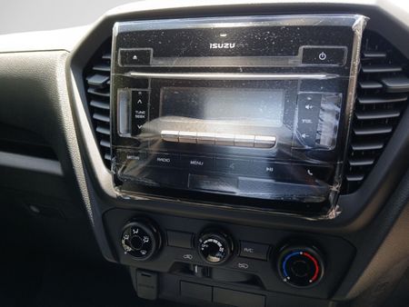 2025-Isuzu-D-Max-19-DDI-HR-L-Single-Cab_8