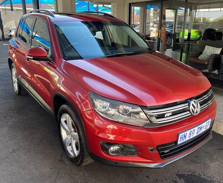 2013-Volkswagen-Tiguan-20-TDI-Bluemotion-Trend-Fun_0