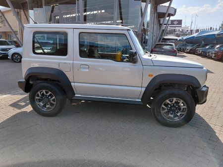 2026-Suzuki-Jimny-15-GLX-Auto_2