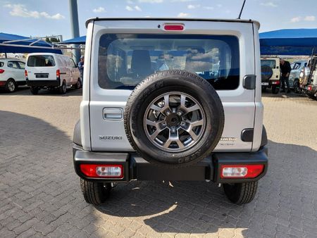 2026-Suzuki-Jimny-15-GLX-Auto_4