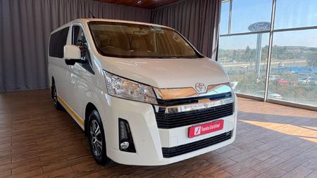 2025-Toyota-Quantum-28-GL-11-seat_0