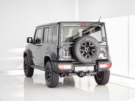2025-Suzuki-Jimny-15-GLX-Auto_5