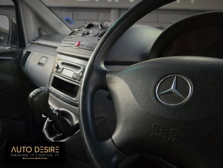 2005-Mercedes-Benz-Vito-115-CDI-CrewBus_14