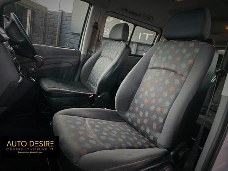 2005-Mercedes-Benz-Vito-115-CDI-CrewBus_19