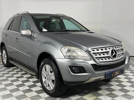 2010-Mercedes-Benz-ML-350-Auto_15