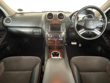 2010-Mercedes-Benz-ML-350-Auto_1