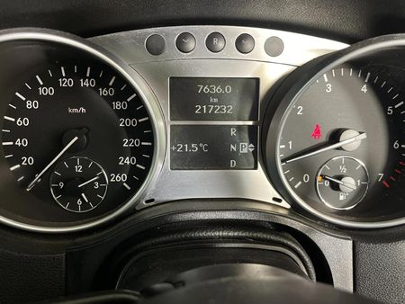 2010-Mercedes-Benz-ML-350-Auto_2