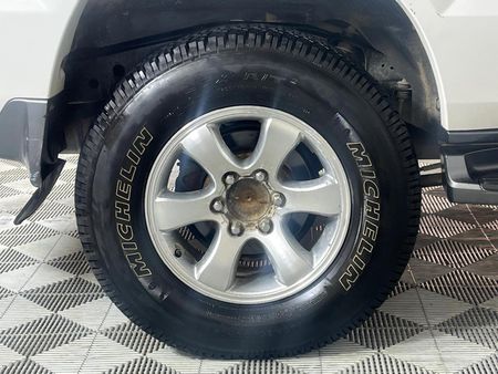 2005-Toyota-Land-Cruiser-Prado-40-V6-VX-Auto_7