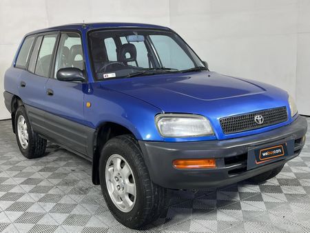 1996-Toyota-RAV4-5-dr_16