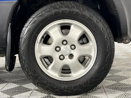 1996-Toyota-RAV4-5-dr_5